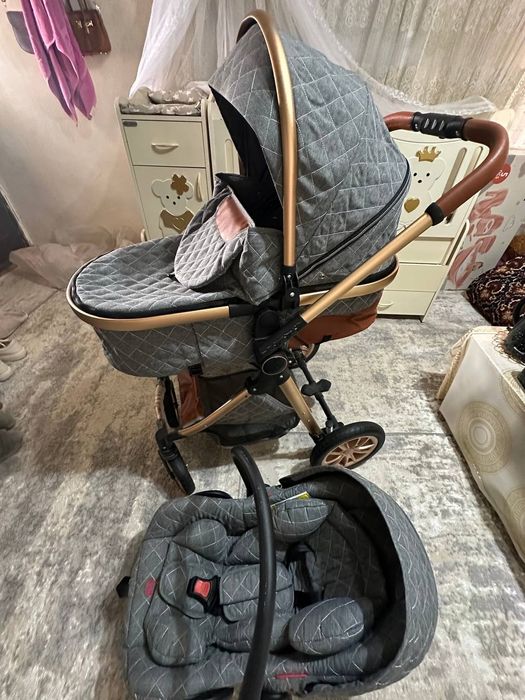 Десткая коляска новая