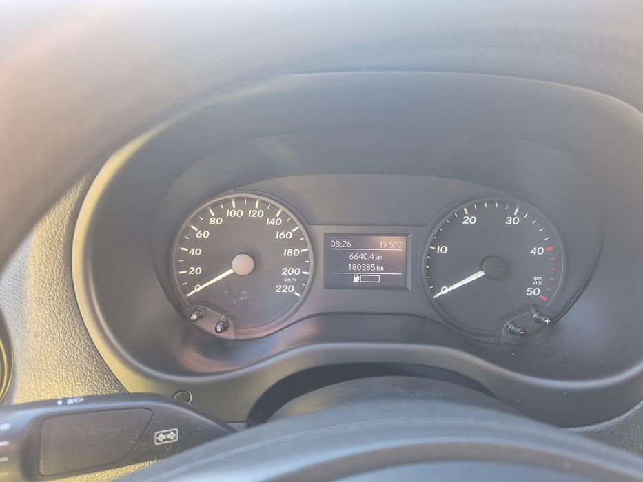 Vand mercedez vito modelul nou