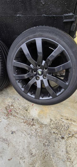 Оригинални Джанти R20 с гуми 275/40 за Range Rover Sport