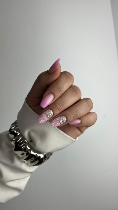 Manichiura in Cornetu cu ustensile sterilizate calitate premium