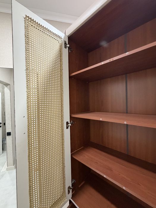 Продам шкаф срочно
