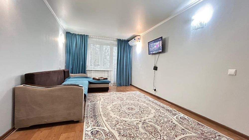 Посуточно 3х ком район КОЛОС