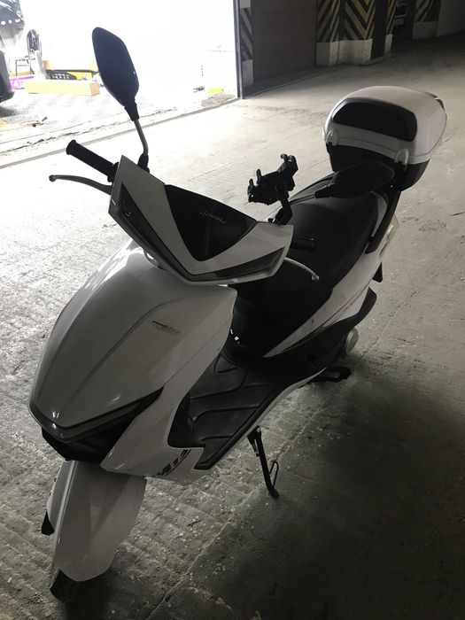 Продам скутер м12 125куб
