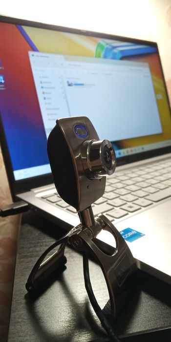 Продам web-камеру