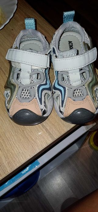 Детски сандали 24 номер