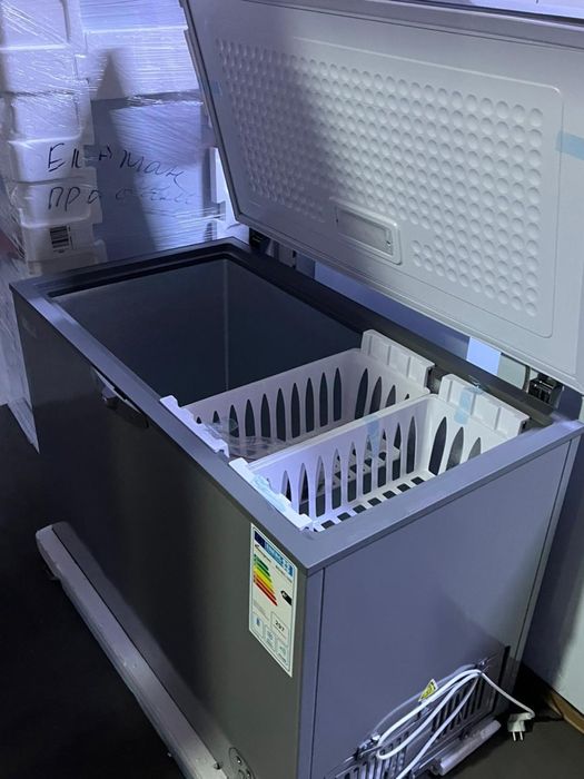 Морозильники с вмятинами и дефектами