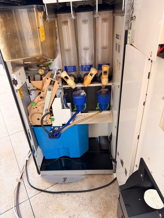 Aparat cafea de vanzare Wittenborg 7100 ES