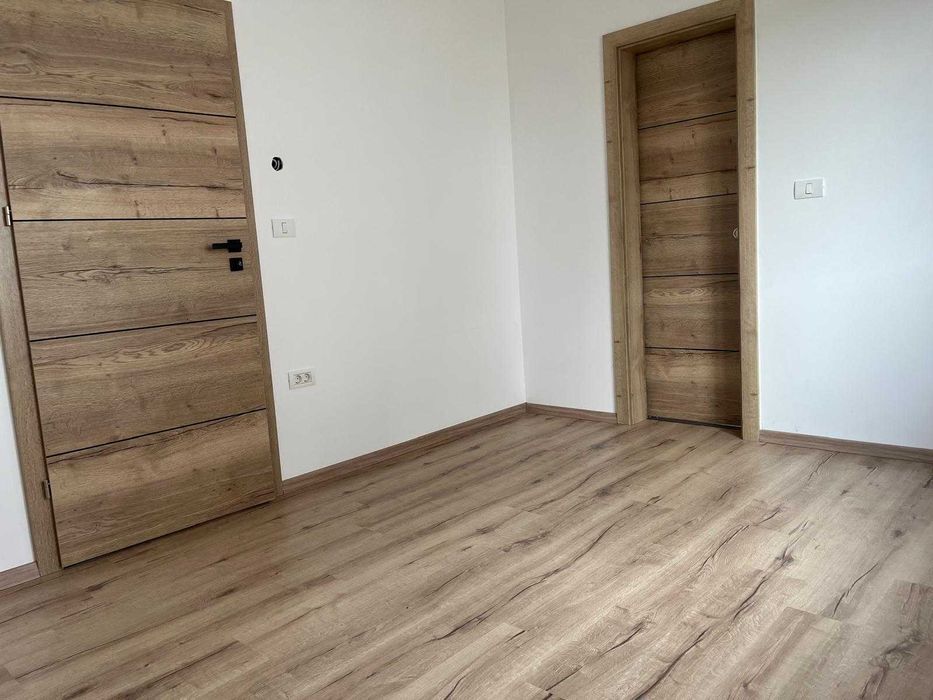 Casă de Închiriat pe parter