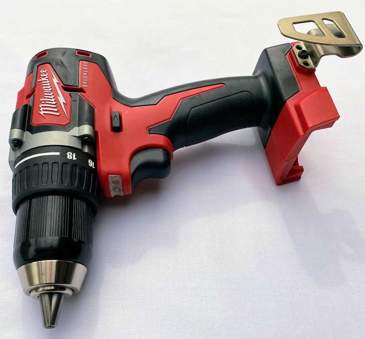 САЩ, Безчетков Винтоверт Milwaukee, Образец от Магазин, Само Тяло !!!