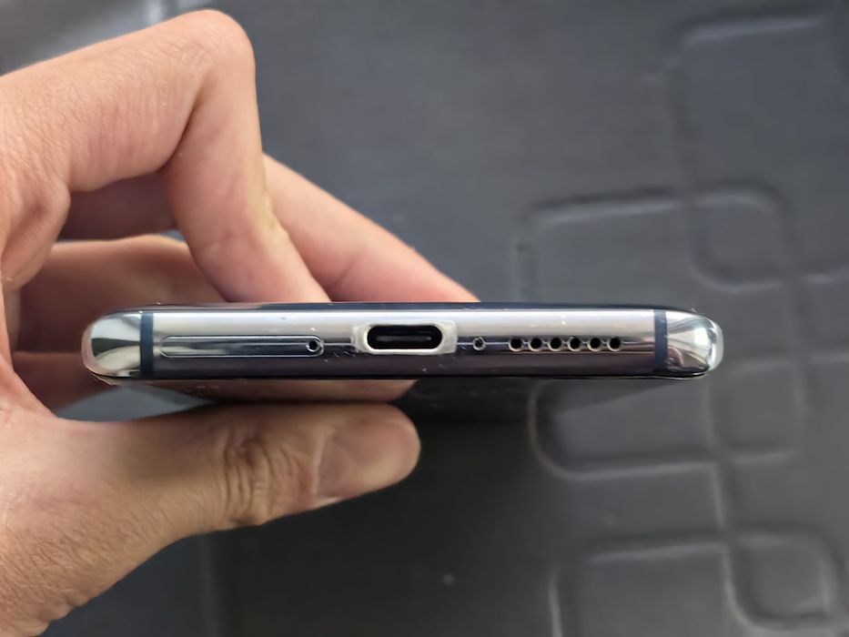 Продаю Xiaomi mi 10