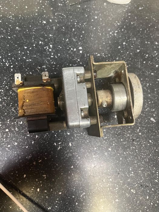 Motoare pentru rotisor tije de 12