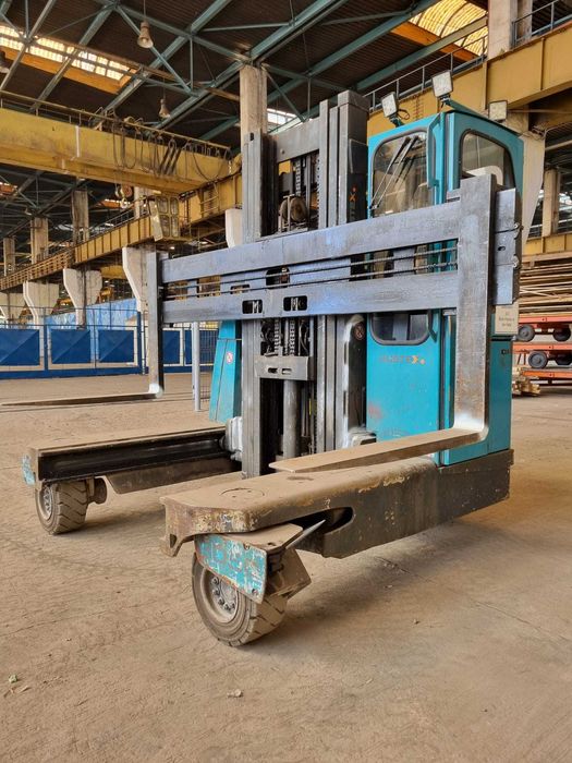 Stivuitor lateral HUBTEX DQ 40-G – Eficiență maximă în spații înguste