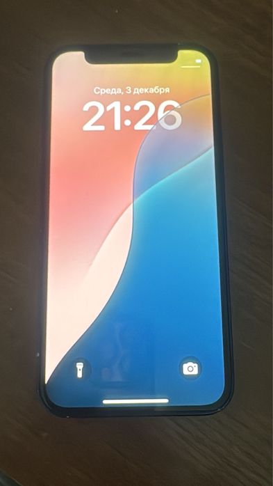 Продам айфон 12 мини.