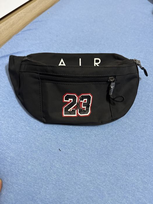 Чанти за кръст и презрамо