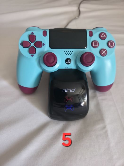 Stand/Dock incarcare controller dual ps4
