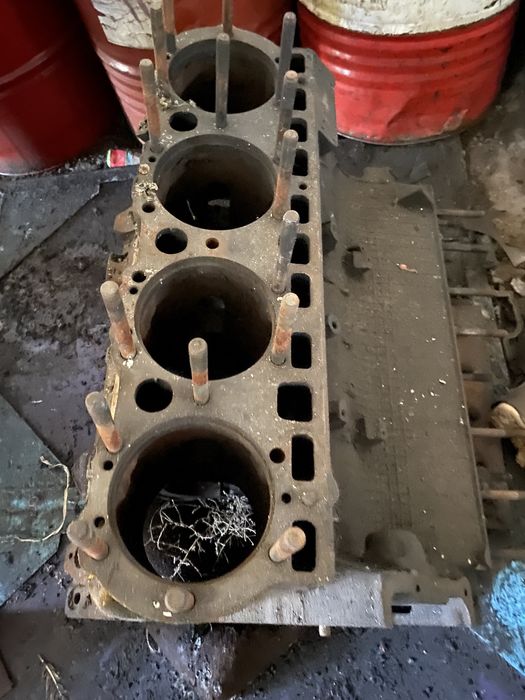 Продам блок двигителя ЯМЗ 238