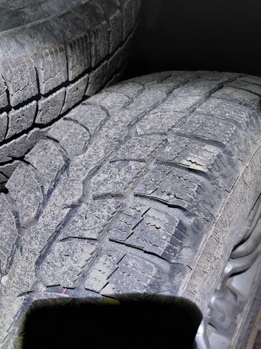 Продам Зимние балоны с дисками