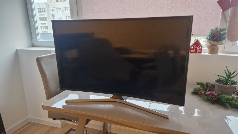 Телевизор Samsung 42''