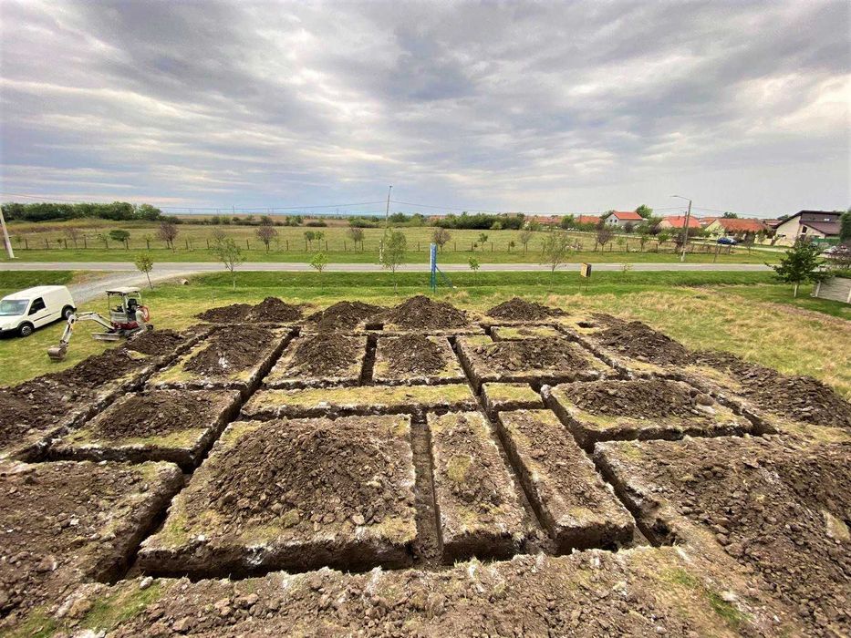 Sapaturi(inchiriere) miniexcavator,fundatii,fosa,decopertat,apa,canal!