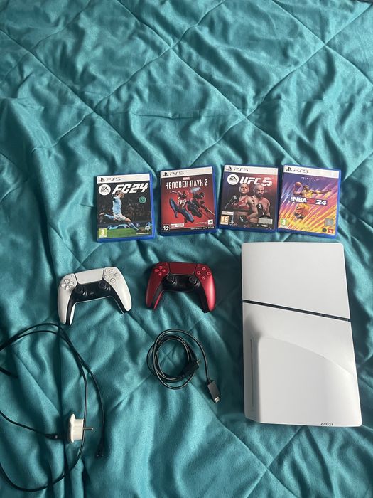 Ps5 slim 870 гб с играми и двумя джостийкам