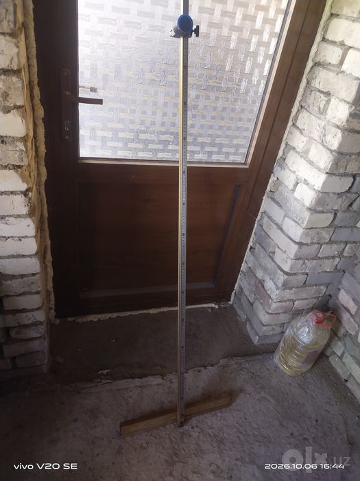 Oyna kesadigan shvabra sotiladi