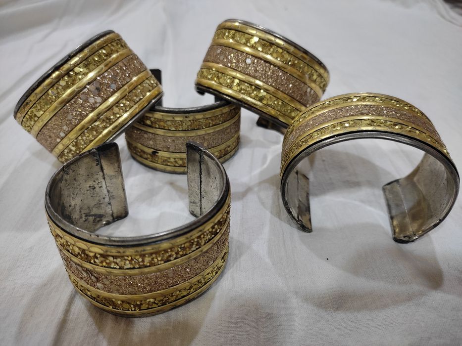 Разные индийские бижутерия