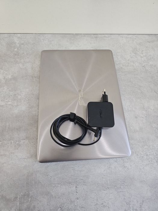 Ноутбук ASUS UX310U