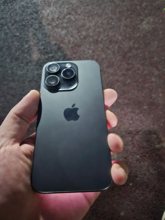 Продам IPhone 15 pro