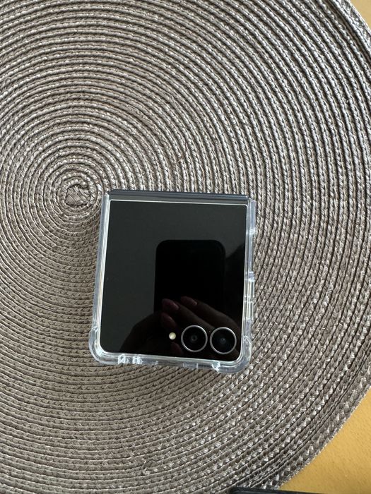 Samsung Z flip 8