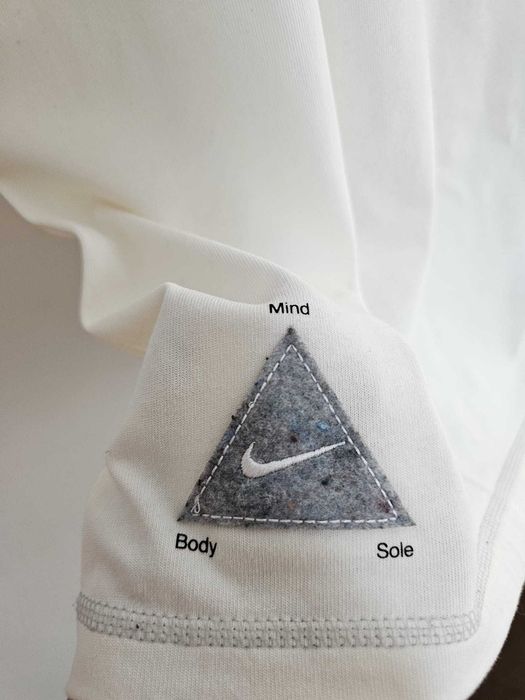 Tricou Nike Body Healing