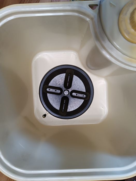 Продам, стиральную машину Бобек-60000 тенге.