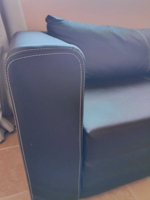 Диван кожен Икея