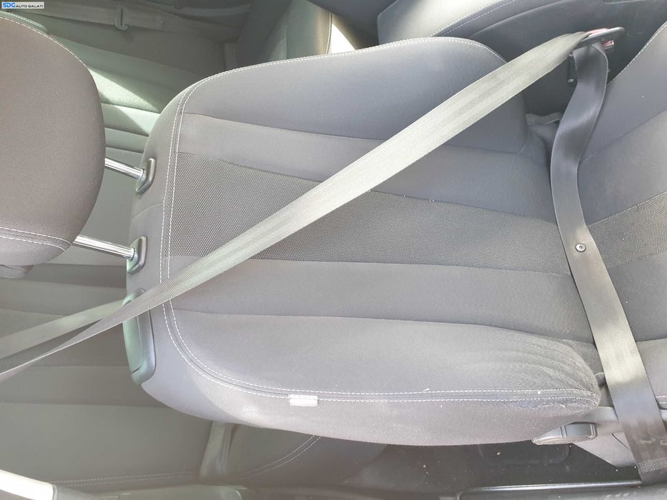 Scaun Dreapta Textil Manual cu Uzura Renault Megane 3 Coupe 2 Usi 2008 - 2016 [K5762] [K5763]