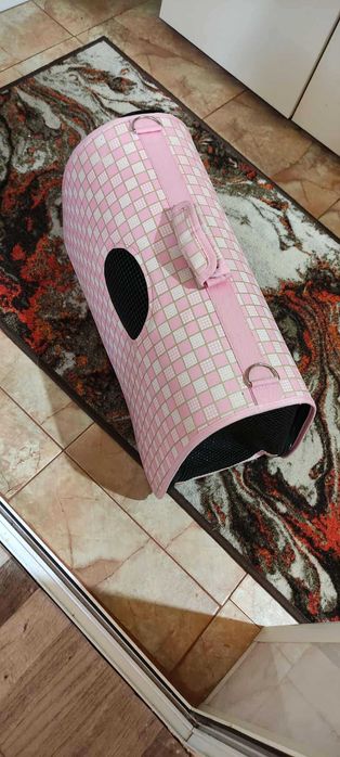 Диванче за дом.любимец,Тоалетна за котка, транспортна чанта, вратичка