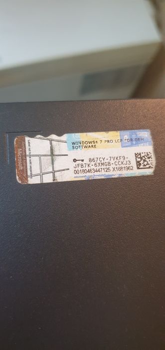 Vând calculator Lenovo