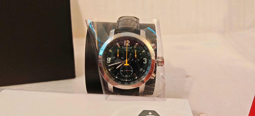 TISSOT PRC 200 мъжки часовник хронограф чисто нов кутия 100% оригинал