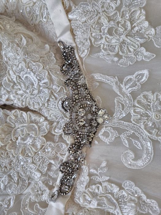 Rochie de mireasa+ voal