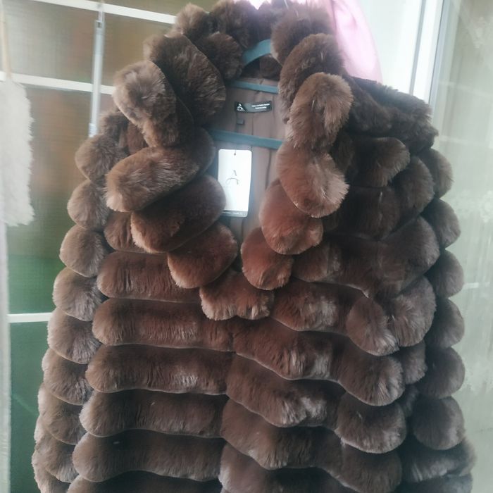 Jacheta Blana Artificiala