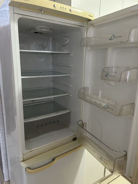 Холодильник Самсунг 5000
