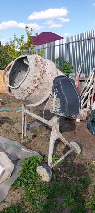 Продам бетономешалку