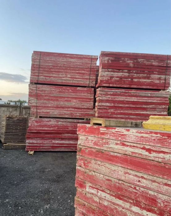 Продается опалубка крупнощитовая с ндсом