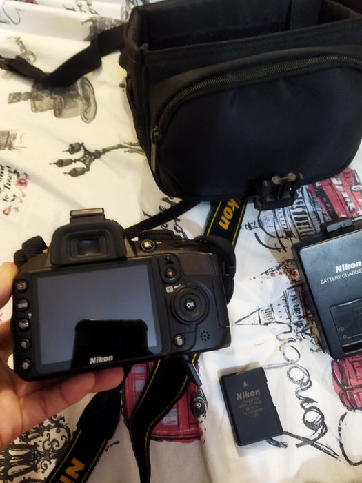 Продаю профессиональный фотоаппарат