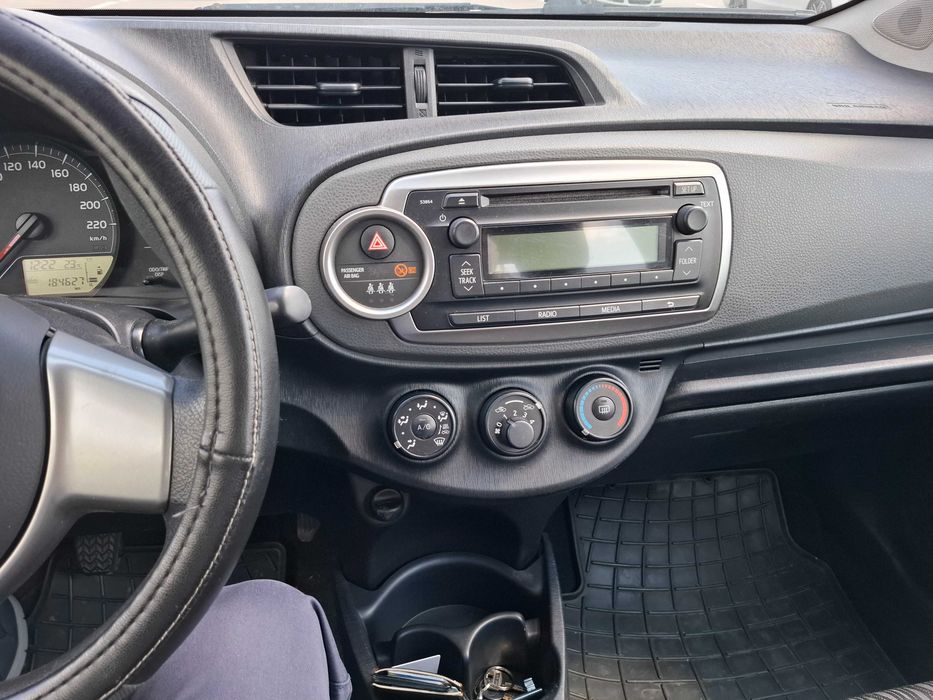 Toyota Yaris 2011