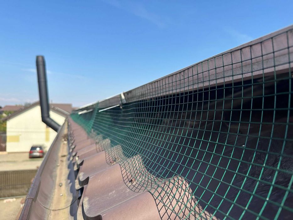 Protectie panouri fotovoltaice anti-păsari 250 lei  cu 80 elemente