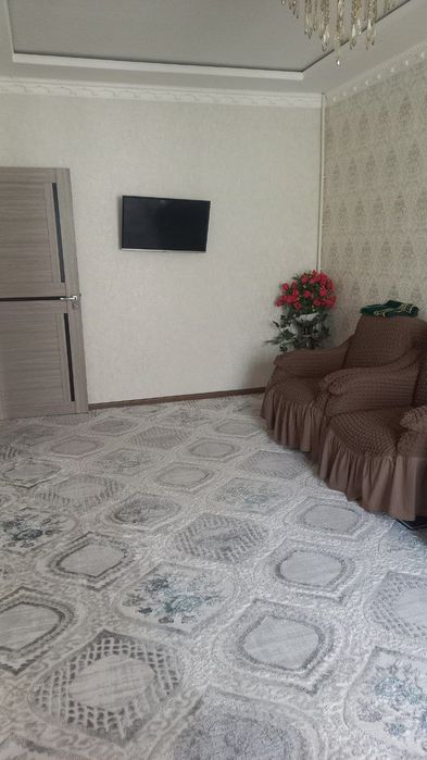 Чирчик аренда 1 ком квартира в 10 мкр 3 этаж