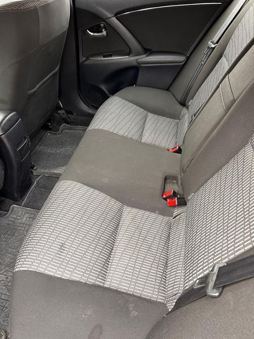 Toyota Avensis t27 2.0 disel