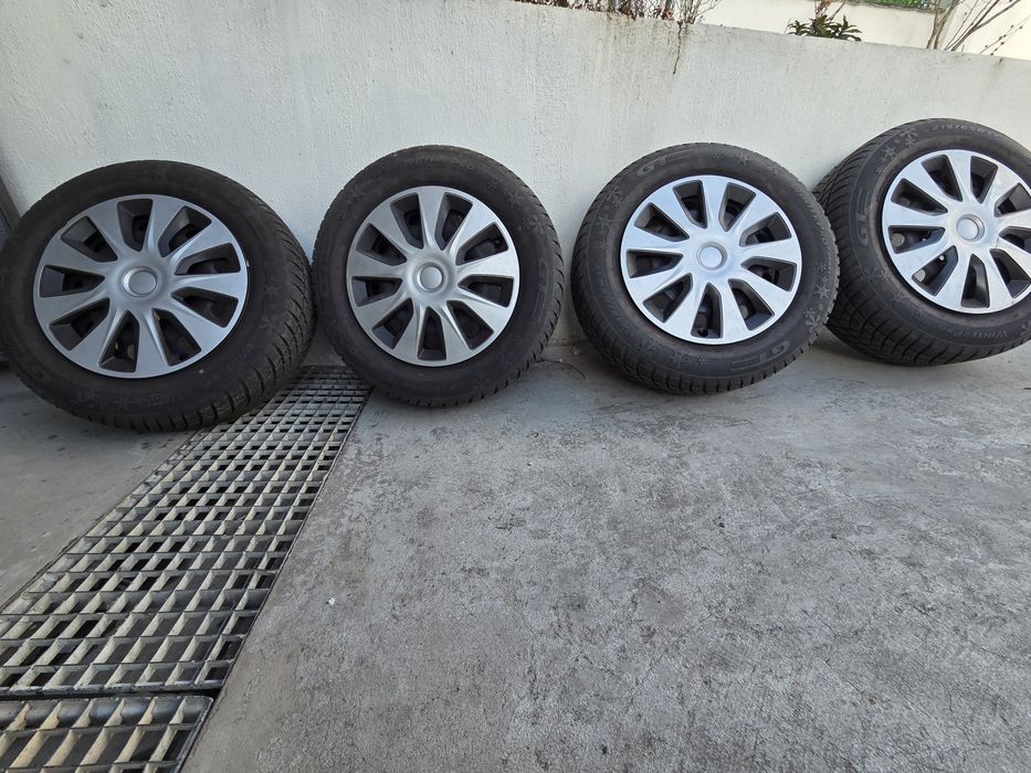 Зимни гуми  suv джип  215 65 17