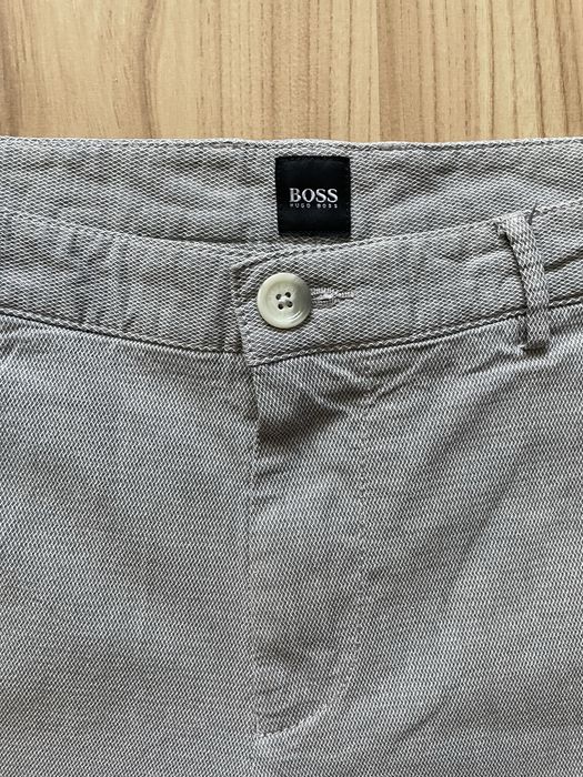 HUGO BOSS / мъжки къс панталон W30