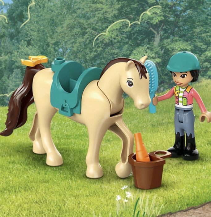 LEGO Friends Ремарке за кон и пони 42634