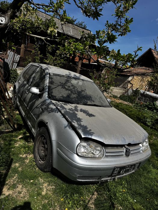 VW golf pt piese